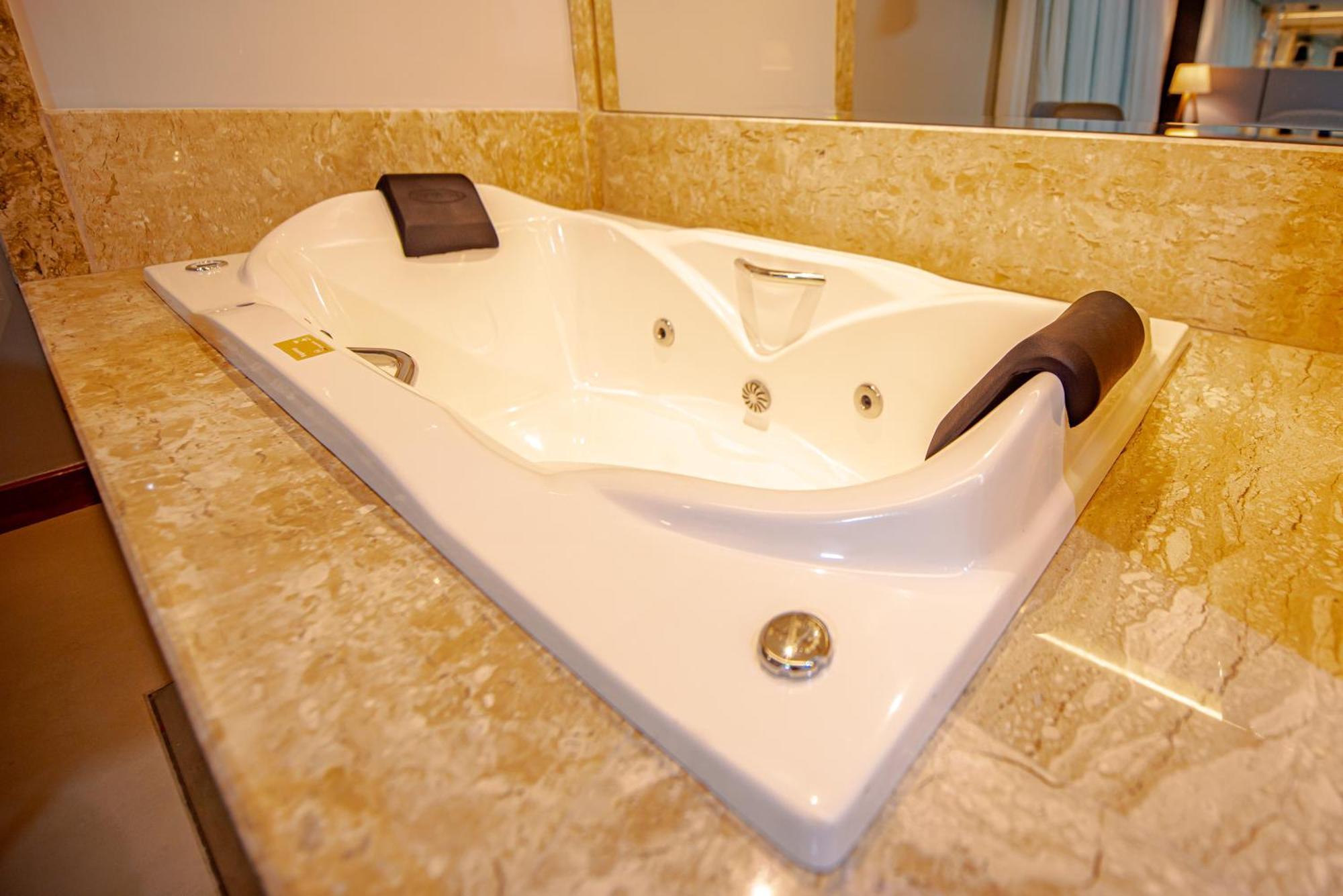 Hotel Gran Premium Plaza Ltda มูเรียเอ ภายนอก รูปภาพ